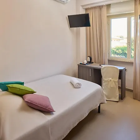 Crystal Hotell 3*