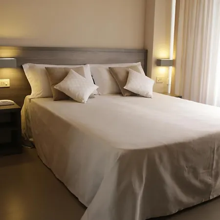 Crystal Hotell
