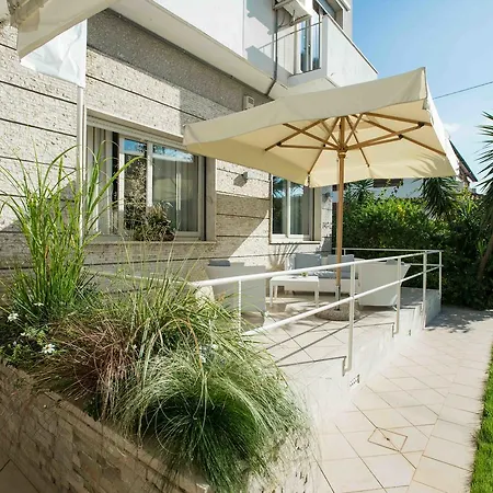Crystal Otel Marina di Pietrasanta