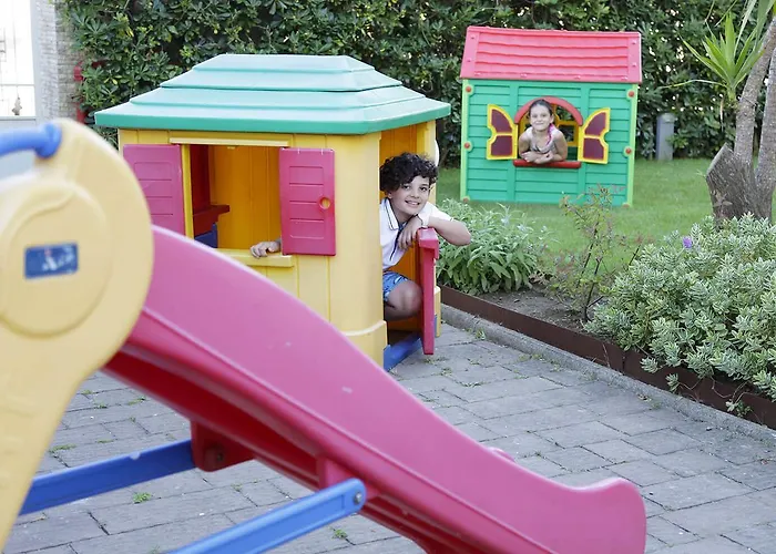 Crystal 3* Marina di Pietrasanta